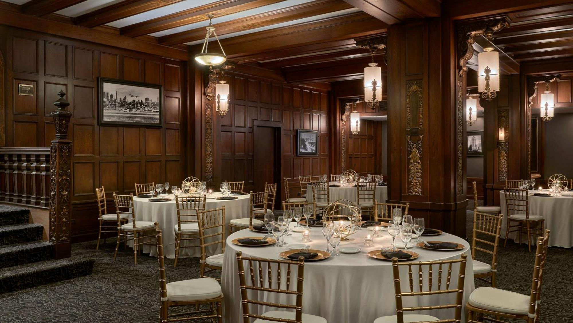Hotel Phillips Kansas City, Curio Collection By Hilton Esterno foto