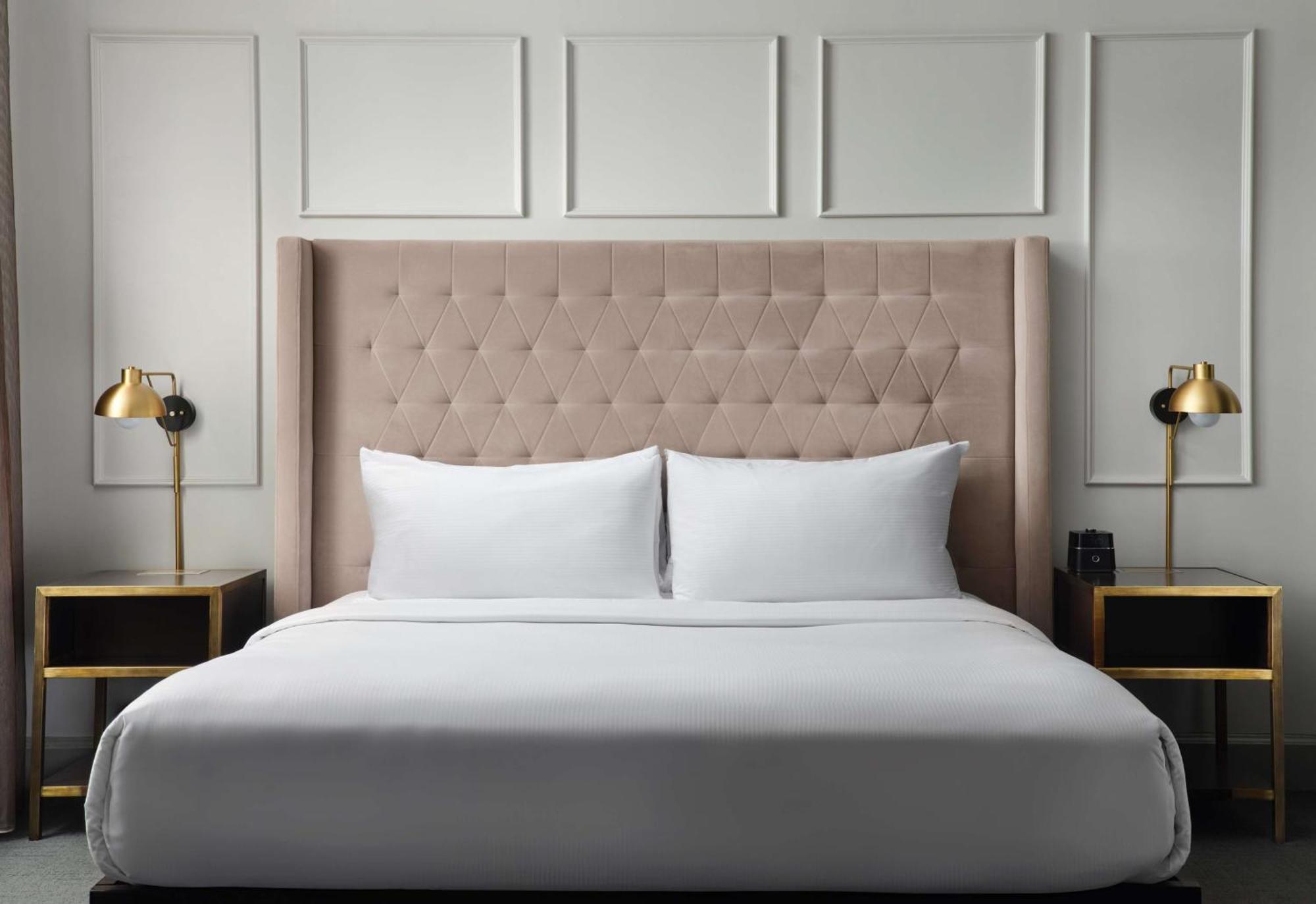Hotel Phillips Kansas City, Curio Collection By Hilton Esterno foto