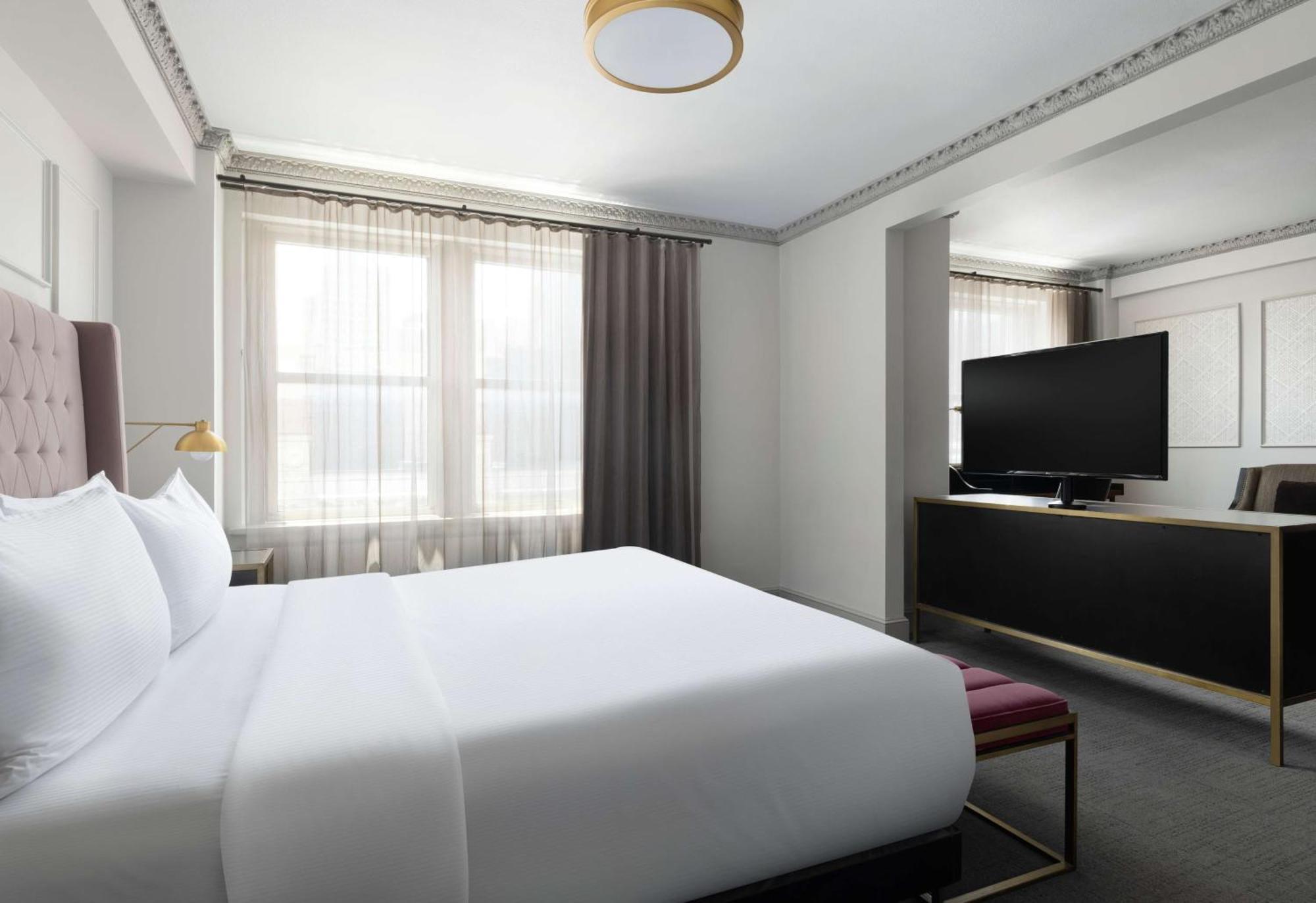 Hotel Phillips Kansas City, Curio Collection By Hilton Esterno foto