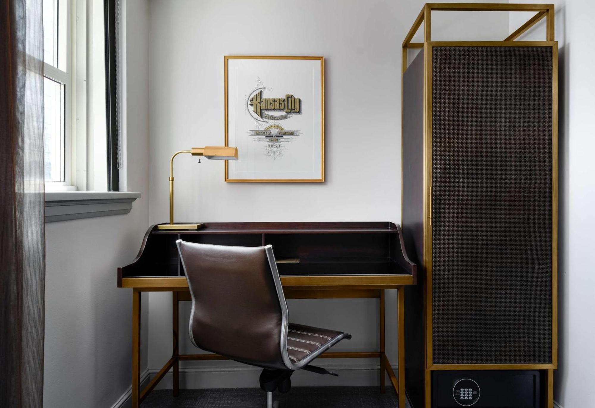 Hotel Phillips Kansas City, Curio Collection By Hilton Esterno foto