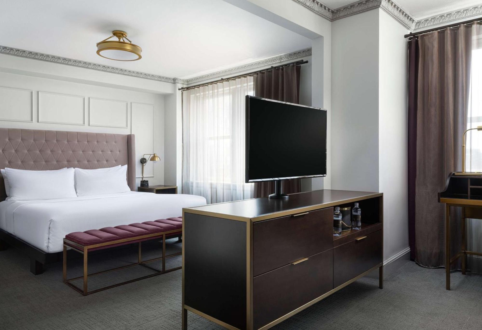 Hotel Phillips Kansas City, Curio Collection By Hilton Esterno foto