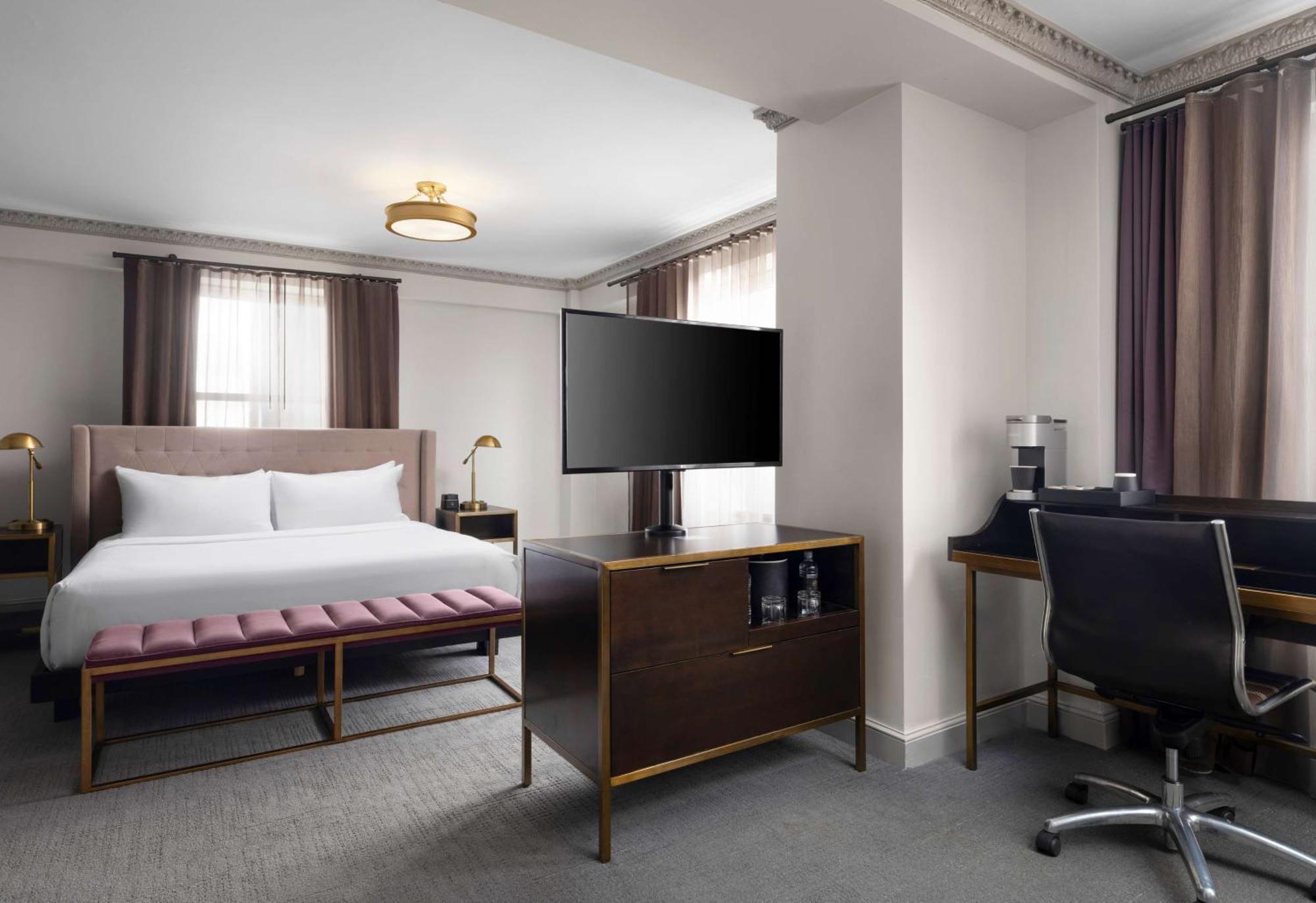 Hotel Phillips Kansas City, Curio Collection By Hilton Esterno foto