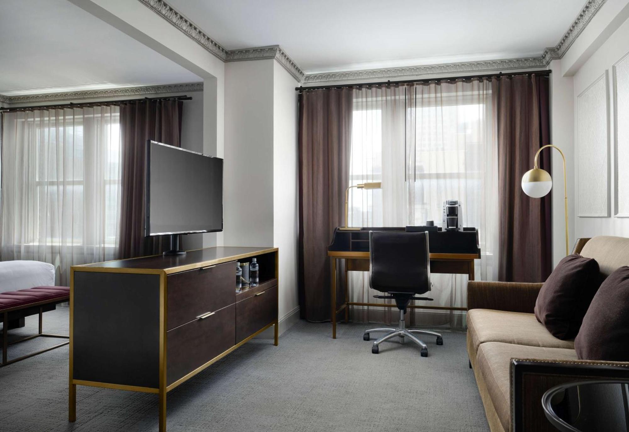 Hotel Phillips Kansas City, Curio Collection By Hilton Esterno foto