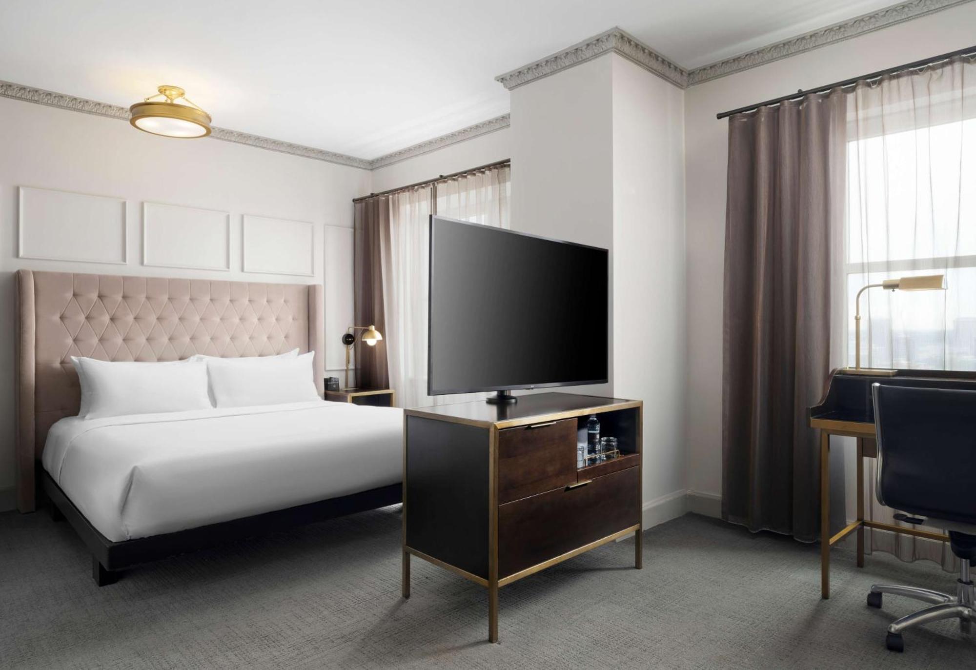 Hotel Phillips Kansas City, Curio Collection By Hilton Esterno foto